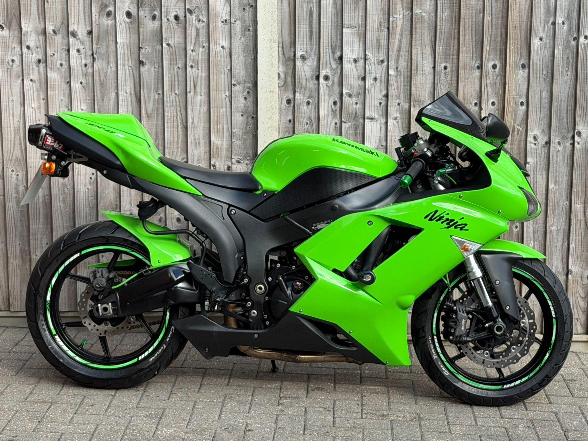 Kawasaki Ninja ZX-6R bikes for sale | AutoTrader Bikes